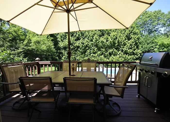 Hamptons Nice 4 Queen Bdr,Billiard,Cac,Bbq,Large Pool Deck